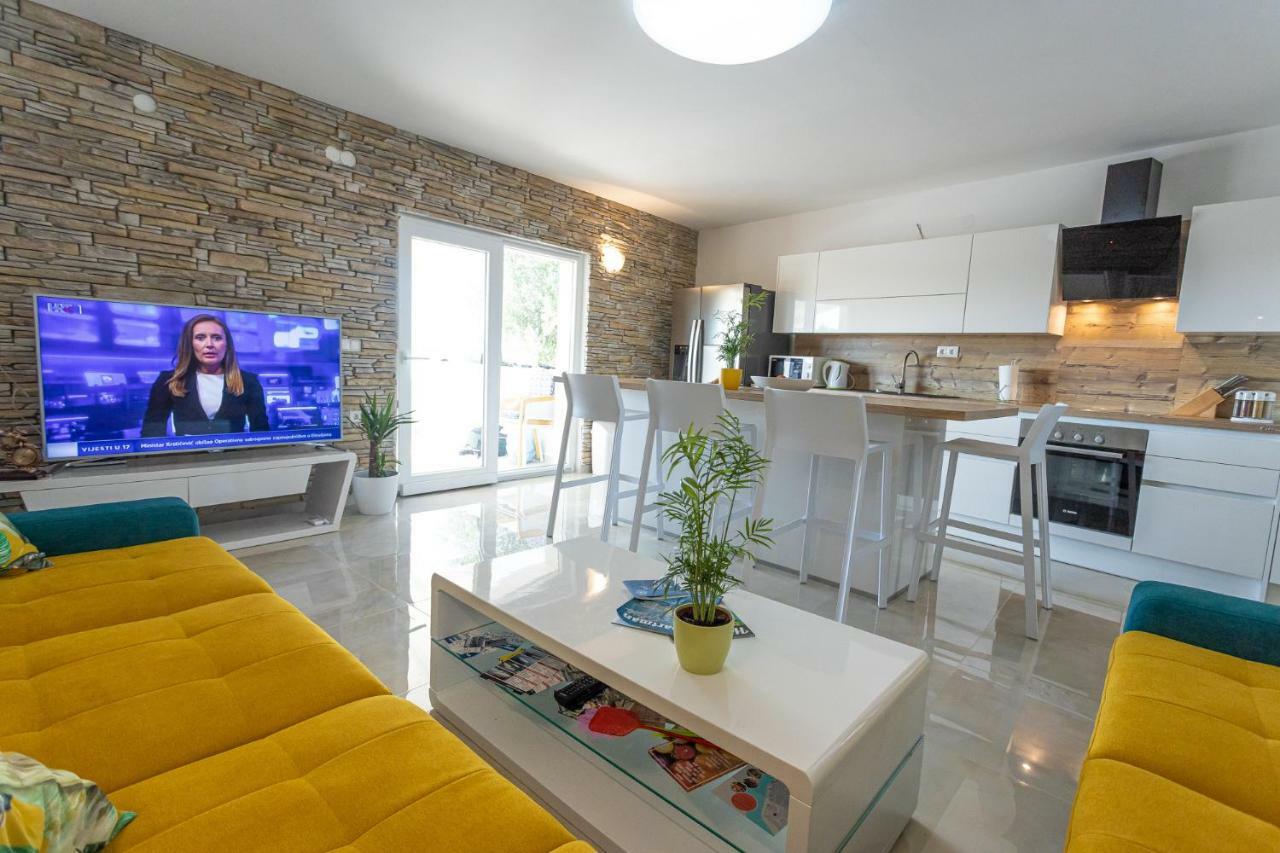Villa Decima Milna  Esterno foto